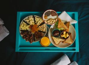 Jídlo v hotelu nebo okolí