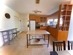 Фотография из галереи וילת שגיא - חופשה כפרית ליד הכנרת - Sagi Villa в городе Явнеэль