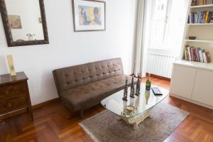 Khu vực ghế ngồi tại Sistina 138 Luxury Home