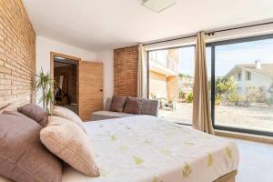 Kép Villa Sentiu. Hermoso chalet szállásáról Gavàban a galériában