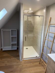 Et badeværelse på Gîte à 10mns du Treport et Criel sur Mer + 7 billeder