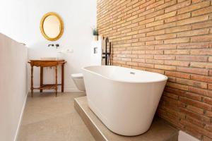 Kép Villa Sentiu. Hermoso chalet szállásáról Gavàban a galériában