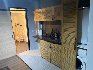 A kitchen or kitchenette at Mara Suite Taxim