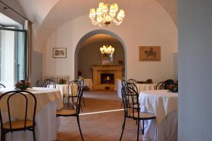 Imagem da galeria de Le stanze dei Mori - quadrupla con bagno privato em Mascalucia mais 7 fotografias