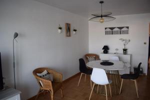 Fotografia z galérie ubytovania Côte et Vie - appartement et garage v destinácii Saint-Gilles-Croix-de-Vie + 22 fotografií