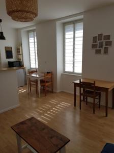 Zdjęcie z galerii obiektu Appart Cosy plein centre w mieście Saint-Pol-de-Léon