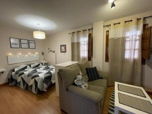 A bed or beds in a room at Habitación con encanto