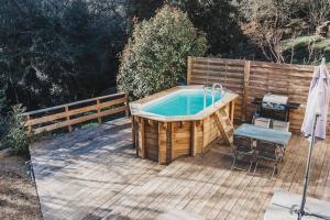 Fotografie z fotogalerie ubytování Gîte Cocooning avec balnéo et piscine privatives v destinaci Flayosc