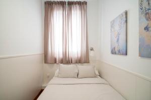 Zdjęcie z galerii obiektu Apartamento La Latina II w Madrycie