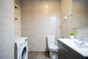 Zdjęcie z galerii obiektu Apartamento La Latina II w Madrycie