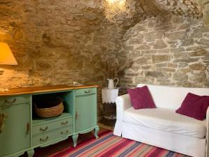 TV/trung tâm giải trí tại Habitaciones rurales en Colomers