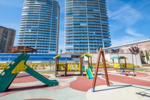 Herní místnost nebo prostor pro děti v ubytování Sunset Drive Resort Apartment 2-47 Poniente Beach