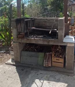 Kemudahan BBQ tersedia untuk tetamu di apartmen