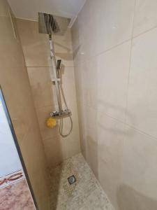 Kúpeľňa v ubytovaní Lorcrimar 3 Apto cerca de la playa con piscina