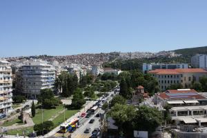 Uma visão geral de Tessalônica ou uma vista da cidade tirada do hotel