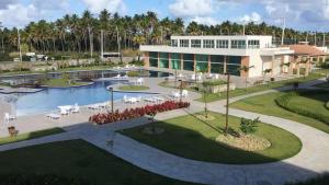 Bazén v ubytování Flat Muro Alto Club nebo v jeho okolí