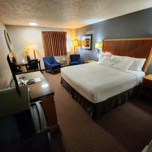 Postel nebo postele na pokoji v ubytování Days Inn by Wyndham Ritzville