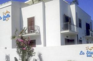 Gallery image of Le Stelle Sea Rooms in San Vito lo Capo +18 photos