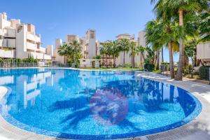 The swimming pool at or close to Hanami Bahia de la Plata Penthouse BDLP10A2A