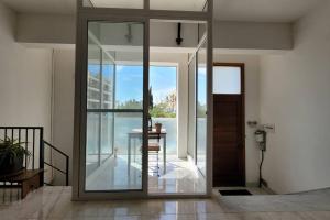Fotografia z galérie ubytovania Luxury en-suite Double. Beach-house with Sea Views v destinácii Mellieħa