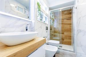 VIRGINIA Levante beach apartments的一间浴室