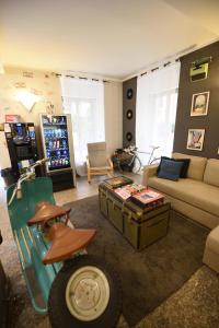 A seating area at Residence Corallo