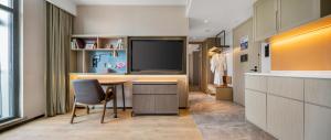 Nhà bếp/bếp nhỏ tại Home2 Suites by Hilton Shenzhen Nanshan Science & Technology Park
