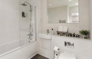 Fotografie z fotogalerie ubytování Trendy 2BR in Bedford, Parking, Free WiFi, Gym and Cinema room v destinaci Bedford