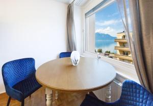 Fotografie z fotogalerie ubytování A comfy apartment in Montreux centre v destinaci Montreux
