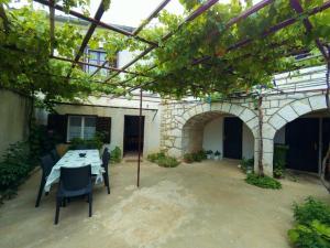 En have udenfor Holiday Home Katarina