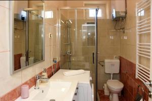 Kúpeľňa v ubytovaní Apartment Baćo + 37 fotografií