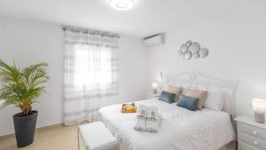 Postel nebo postele na pokoji v ubytování Casa Raul de Frigiliana by Ruralidays + 28 fotografií