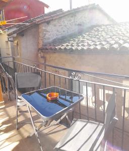 A balcony or terrace at CASA RURAL LA TORRITA