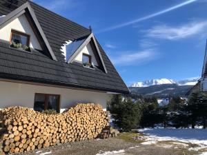 Výhľad na hory alebo výhľad na hory priamo z apartmánu
