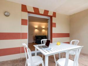 Fotografie z fotogalerie ubytování Apartment Les Alcyons T2 by Interhome v destinaci Le Verdon-sur-Mer
