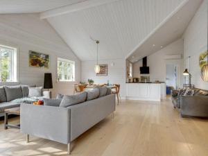 Posezení v ubytování Holiday Home Gotliebe - 750m from the sea by Interhome + 15 fotografií