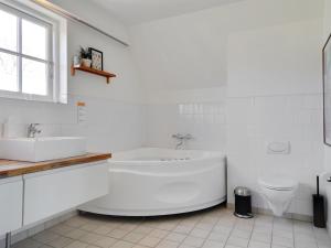 A bathroom at Holiday Home Anniek - 1km to the inlet in Sealand by Interhome
