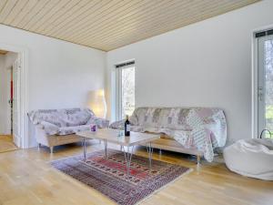 Posezení v ubytování Holiday Home Pietari - 1-2km from the sea by Interhome