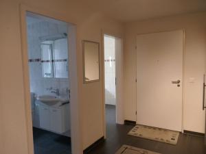 Koupelna v ubytování Apartment Résidence Sans Souci by Interhome