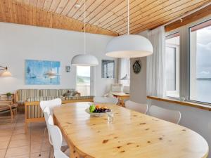 Posezení v ubytování Holiday Home Grumme - 30m to the inlet by Interhome