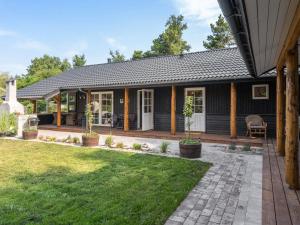 Zahrada ubytování Holiday Home Kunegunda - 650m from the sea by Interhome