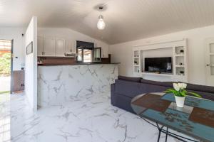 Kuchyň nebo kuchyňský kout v ubytování Casa rural con piscina privada, barbacoa, WIFI y parking incluido