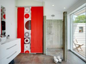 Koupelna v ubytování Holiday Home Biorn - 70m from the sea by Interhome + 18 fotografií