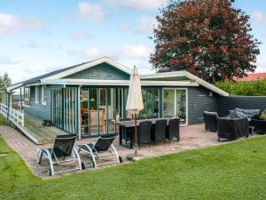 Zahrada ubytování Holiday Home Fita - 300m from the sea by Interhome