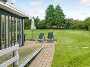 Zahrada ubytování Holiday Home Fita - 300m from the sea by Interhome