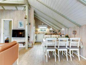 Posezení v ubytování Holiday Home Hjalmine - 250m from the sea by Interhome + 21 fotografií