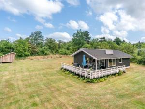 Zahrada ubytování Holiday Home Giertrud - 500m from the sea by Interhome
