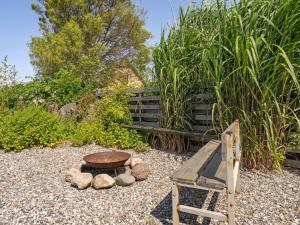 Zahrada ubytování Holiday Home Evje - 250m from the sea by Interhome