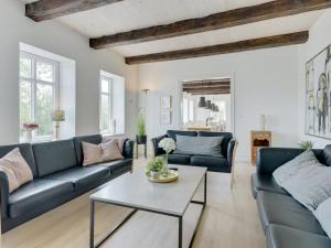 Posezení v ubytování Holiday Home Guthorm by Interhome