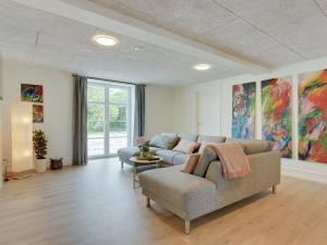 Posezení v ubytování Holiday Home Guthorm by Interhome